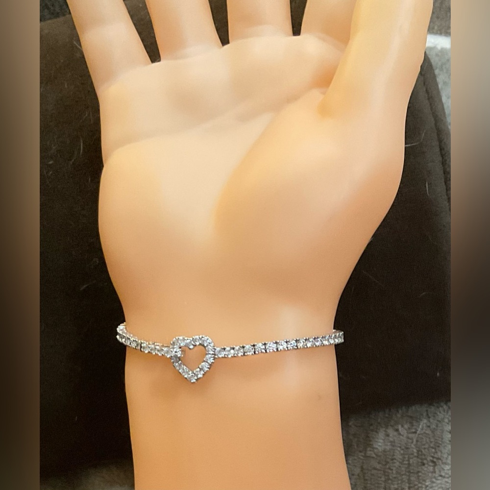 Epiphany:Diamonique/simulated size 7’’  heart tennis bracelet in sterling silver